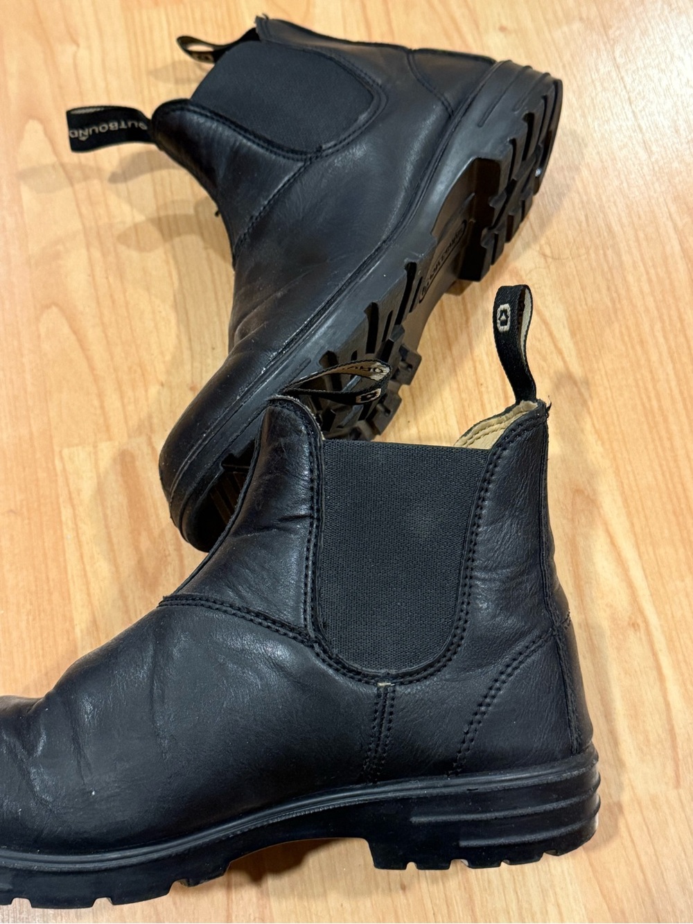 Black Chelsea  Boots - Outbound US8 like new